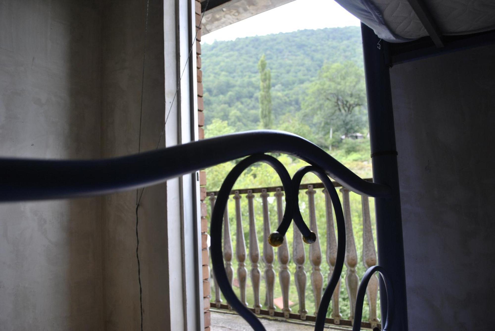 Discover Kinchkha Satsiskvilo Cameră foto
